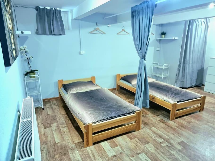 Simple Apartment Near Hockey & Football Arena Pressburg Exterior foto
